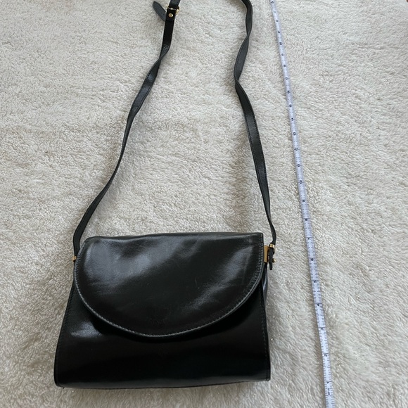 Italian leather shoulder bag. - Picture 1 of 6